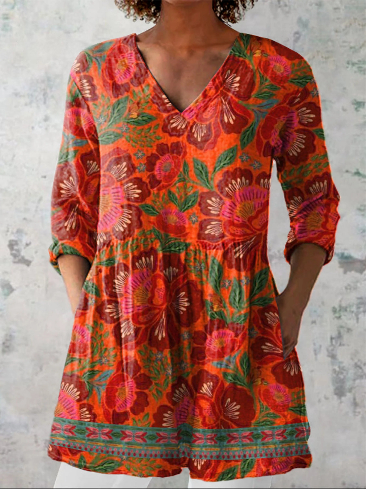 SYLVIA | LONG BLOUSE WITH A V-NECK